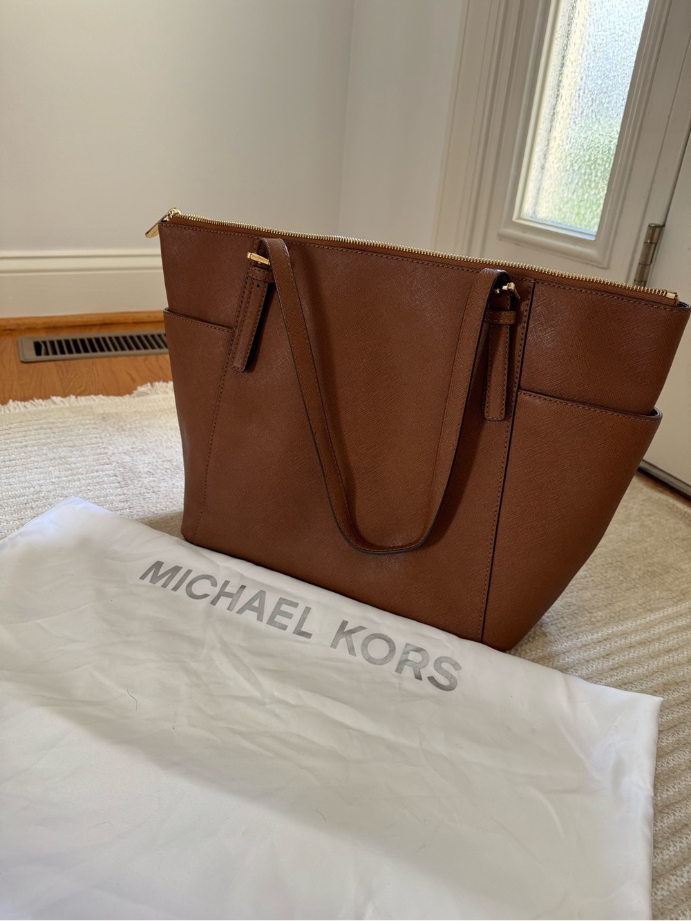 Michael Kors Caramel Brown Saffiano Tote with Gold Hardware, Authentic - Picture 3 of 12